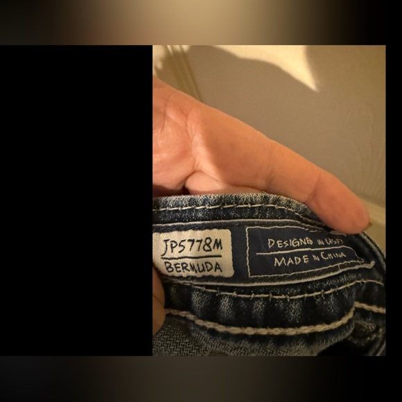 Miss Me Bermuda Shorts Size 25 waist - Picture 5 of 5